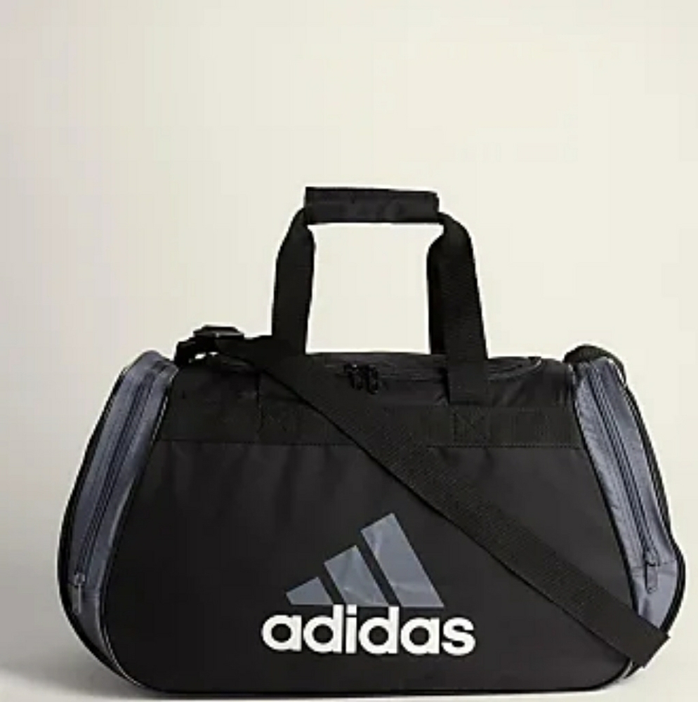 Adidas medium size duffel bag